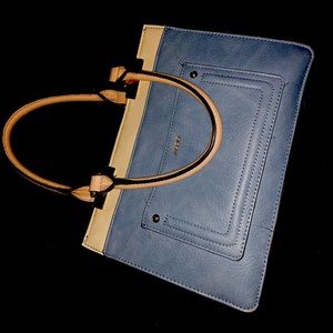 ALDO BRAND MINI PURSE LIGHTLY WORN